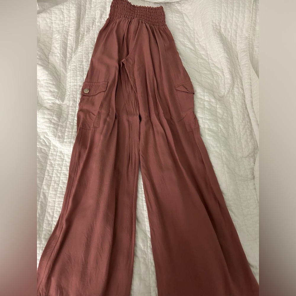 Woman’s xs rewash once worn wide leg pants